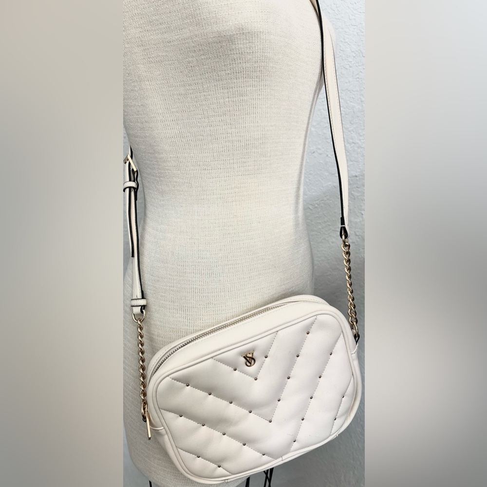 Victoria’s Secret White Gold Crossbody Bag Pink Interior Shoulder Purse